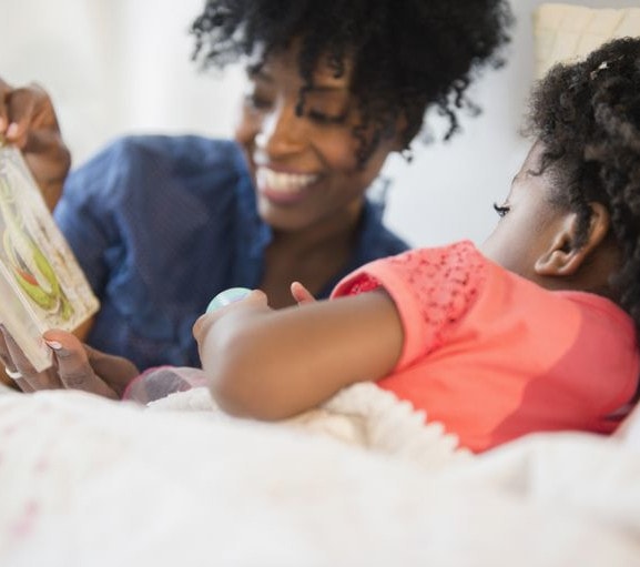 reading with your kids before bed