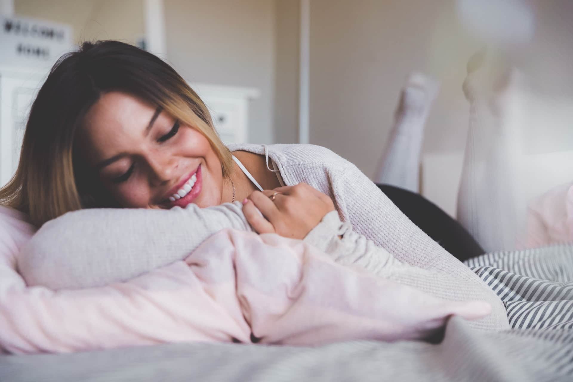 how to sleep better with hyperthyroidism