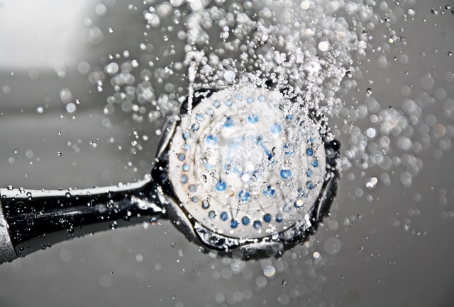 why you should always take a cold morning shower